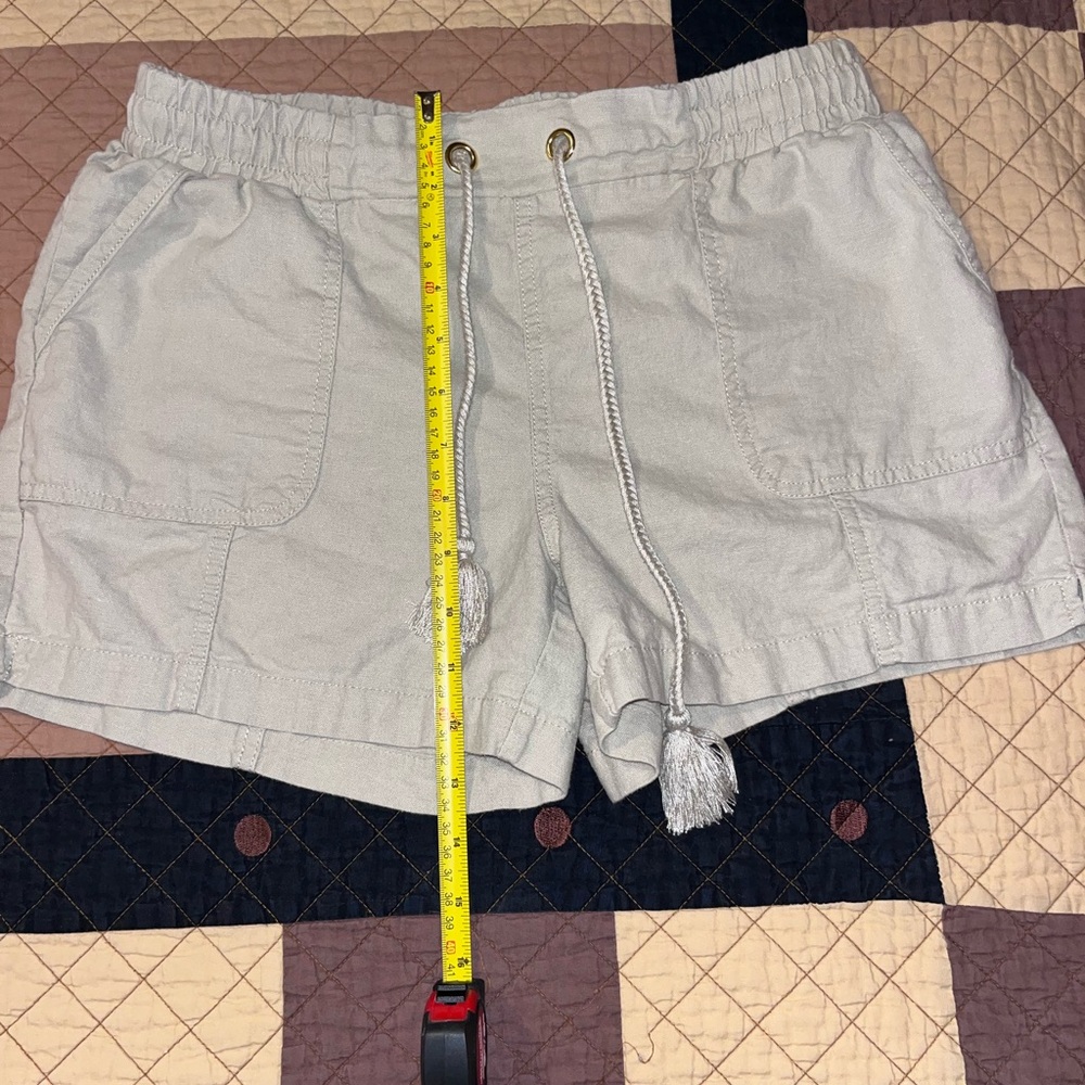 Cato Women's Light Gray Cargo Shorts - Picture 2 of 5